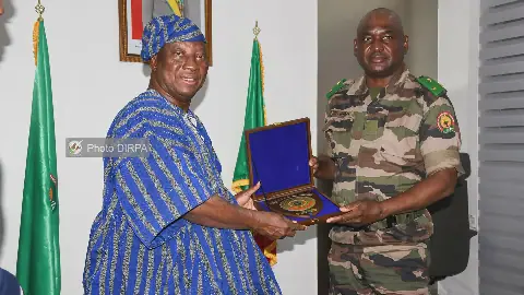 Coopération Mali-Ghana : Un attaché de défense ghanéen officiellement installé à Bamako
