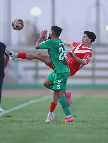 Algerian Football League Returns with High-Stakes Matches