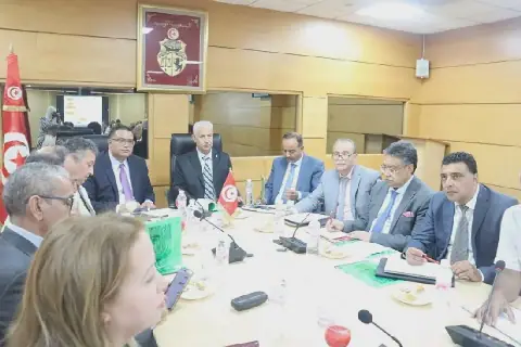 Tunisian Trade Minister Emphasizes Preparedness for Date Harvest Season