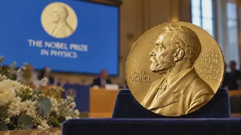 Belgian Physicist Francis Halzen Wins 2026 Nobel Prize in Physics