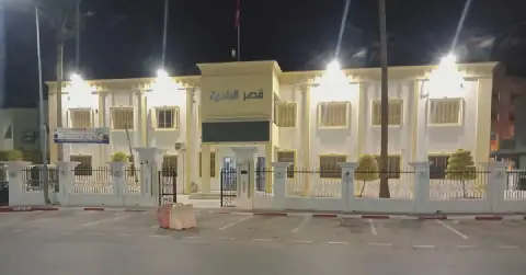 Residents of Tunisia's Saqia Zait complain of deteriorating roads and public lighting