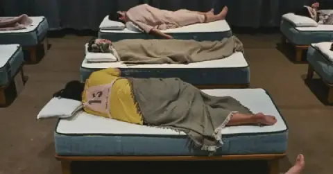 Japan Hosts "Best Sleeper" Competition Amidst Nationwide Sleep Deficiency