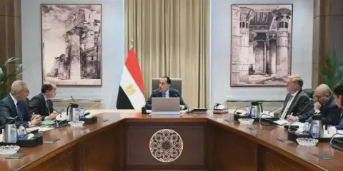 Egyptian Prime Minister Monitors Joint Work Between Finance and Petroleum Ministries