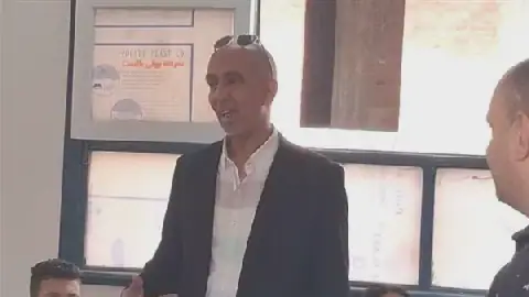 Egyptian School Administrator Emphasizes Uniform Dress Code