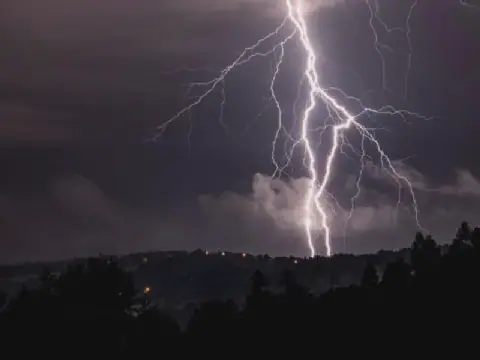 Five Killed by Lightning in DR Congo's Kasaï-Central Region