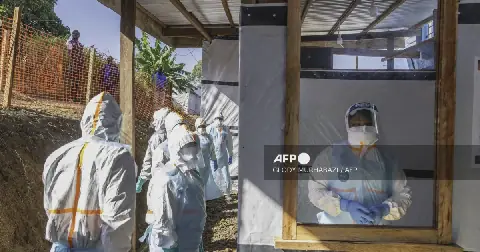 Kenya Confirms First Ebola Death as Outbreak Spreads