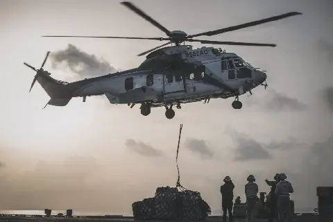 Tanker in Hormuz turns back after Iranian threats: maritime agency