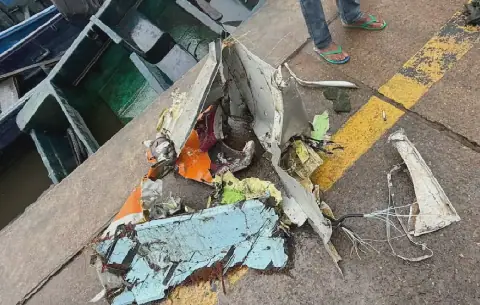 Nation mourns as 32 die in crashed Air Force plane