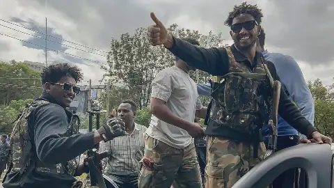 Éthiopie : Abiy reconduit Premier ministre, des frappes au Tigré tuent des déplacés