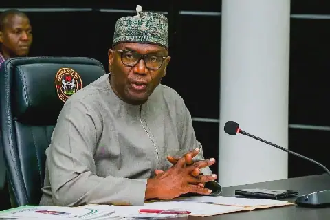 Kwara Rewards Teachers With N119.5m, Plans Dangote Shares