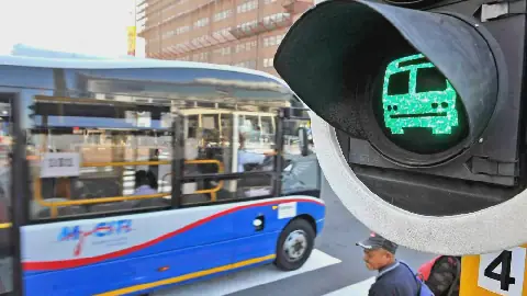 MyCiTi and Golden Arrow hold off on fare hikes despite fuel-price surge