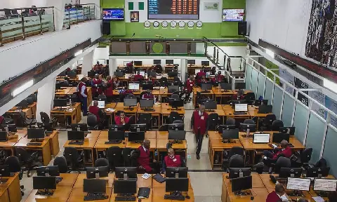 Trading Volume Surges As Stock Market Dips 0.06% In Quiet Sell-off