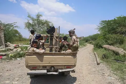 Saudi-backed Yemeni forces attack Houthis near key global trade route