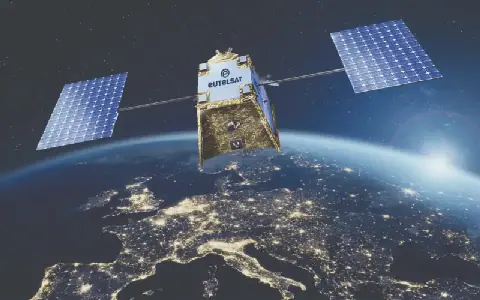 Paratus launches Eutelsat’s OneWeb Low Earth Orbit satellite service in Namibia