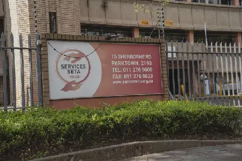 Thousands of South African artisans wait years for Red Seal certificates