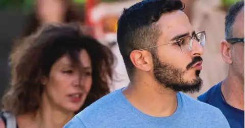 Tinder Swindler plans to launch 'safe' dating app