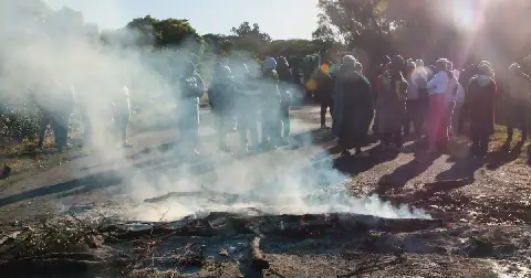 Service delivery protest on a Seaview road stopped traffic going in and out of the Eastern Cape seafront village. File picture: Fredlin Adriaan