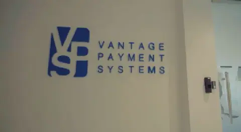Vantage Payment Systems accueille FIVE d'AfricInvest au capital