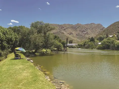 Meer as drie dekades, twee enorme oorstromings, lang werkure en duur lesse later is die Montagu-woonwapark een van die gewildste bestemmings in die Wes-Kaap.