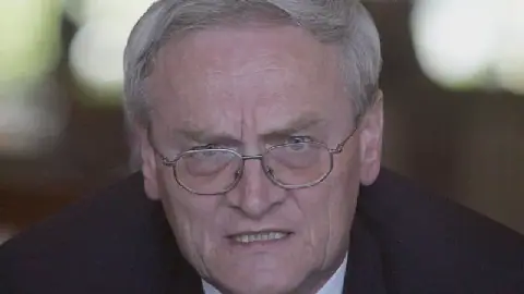 Former German Spy Chief Detained Over Suspected Treasonous Espionage