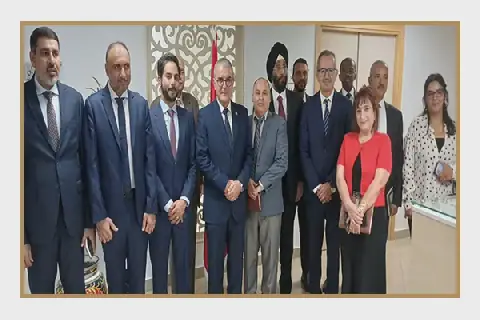 Tunisian Economy Minister Meets with Omani SB HOLDING Delegation