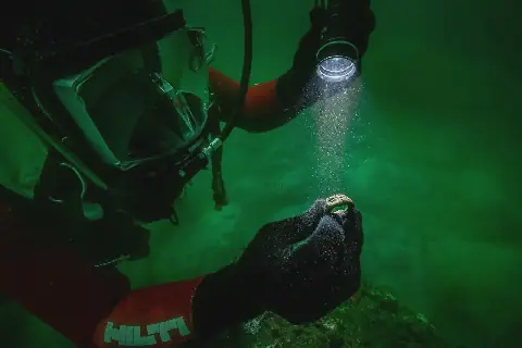 Egyptian Authorities Uncover Bronze Ring with Ancient Lighthouse of Alexandria Inscription