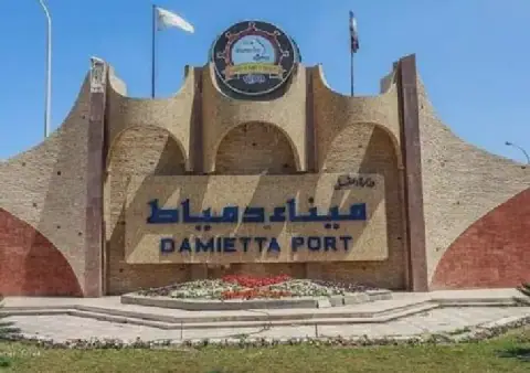 ميناء دمياط