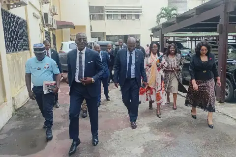 Gabon/Justice : Augustin Emane s’imprègne des conditions de travail à la Cour des comptes