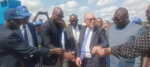 Gabon/Numérique : Mark-Alexandre Doumba met en service le centre technique du tronçon de fibre optique Lambaréné-Mouila