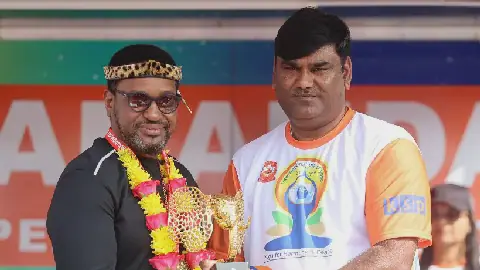 IzobaseMashobeni indumezulu yomcimbi iBayede Diwali