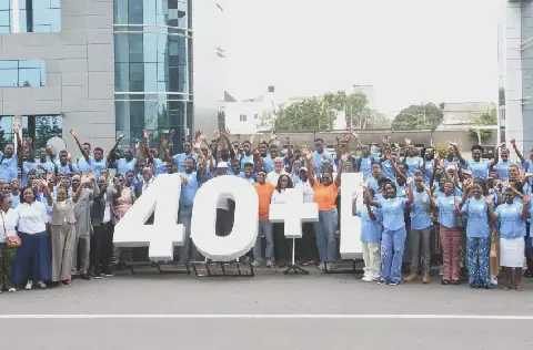Ecobank Togo Empowers 100 Young Students with Computers and Internet Kits