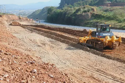 Kenya's road construction dips by 62 percent in four years