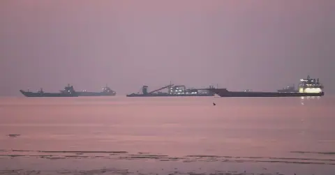 Iran and Oman Reach Agreement on Safe Passage in Strait of Hormuz
