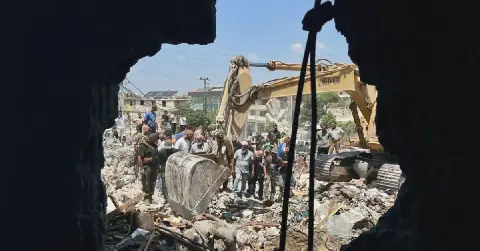 Israeli Attacks Persist in Southern Lebanon