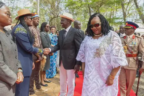 Mama Ida’s blessing: Raila’s family leans towards Ruto 2027 bid