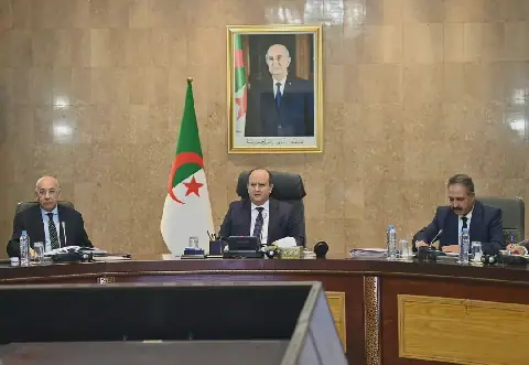 Algerian Government Reviews Key Issues at Recent Meeting
