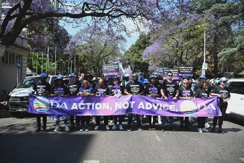 Die DA stap deur Pretoria se strate om die party se misnoeë oor geslagsgeweld uit te spreek.