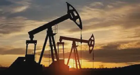 النفط يرتفع مع تصاعد مخاطر الشحن فى الخليج ومضيق هرمز