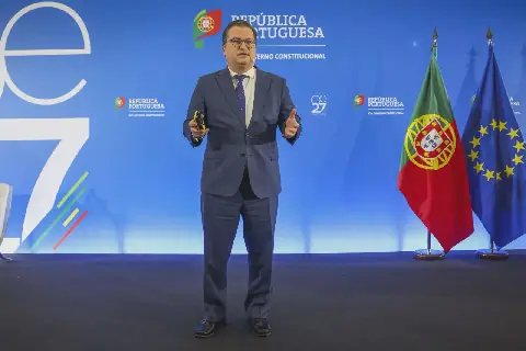 Portuguese Government Unveils 2027 Budget Plan