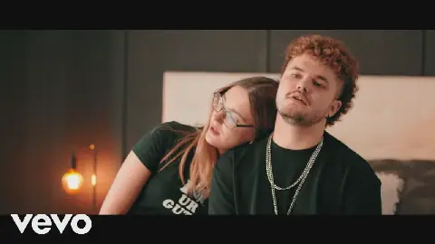 PC Vermaak and Shakira Peach Release Afrikaans Duet "Alles Vir 'n Oomblik"