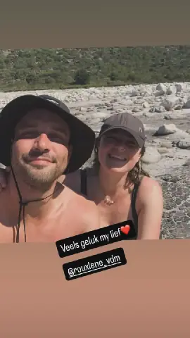 Sean-Marco het onlangs op Instagram vir Rouxlene van der Merwe “my lief” genoem.