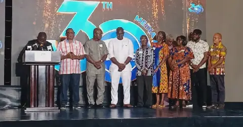 GJS 30th Awards Committee