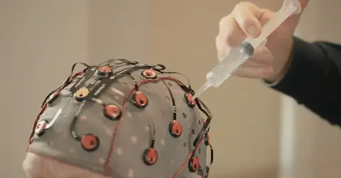 UN Warns of Risks of Brain-Reading Technologies