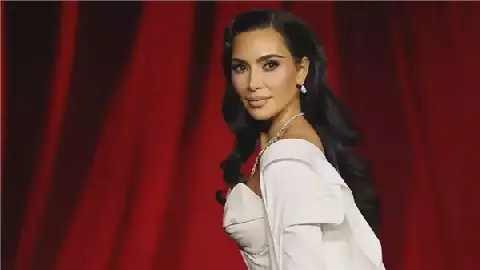 Kim Kardashian Faces New Health Crisis with Esophagitis Diagnosis