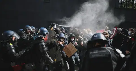 Student Protests in France Enter Third Week