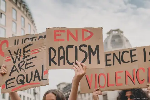 Organizações europeias alertam para risco de encerramento da rede antirracista ENAR