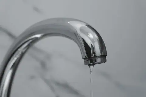 Water outages force uMhlanga guest house to refund guests and suspend bookings