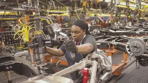 Nigeria's Business Activity Hits Record High Despite Cost Pressures