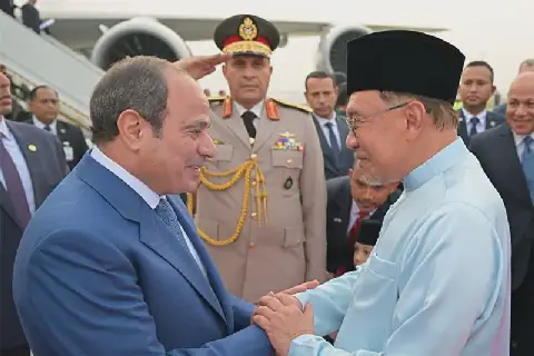 Al-Sissi en Malaisie pour renforcer les liens bilatéraux