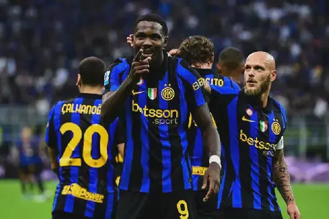 Inter Milan dominate Parma to go top in Serie A